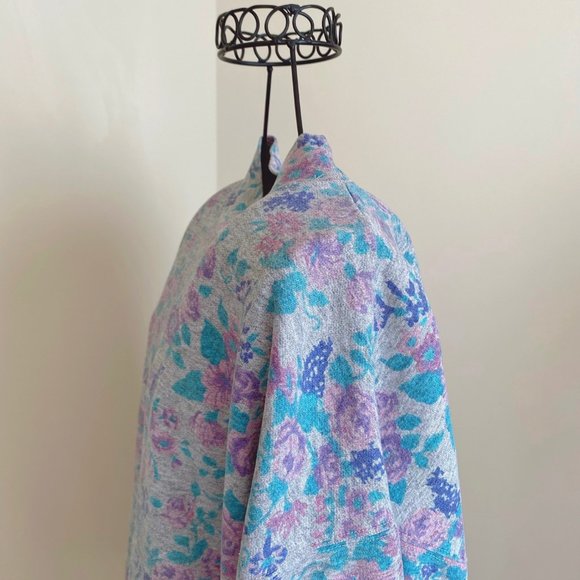 Vintage Lady Footlocker Mock Neck Sweatshirt (M) - Picture 6 of 6